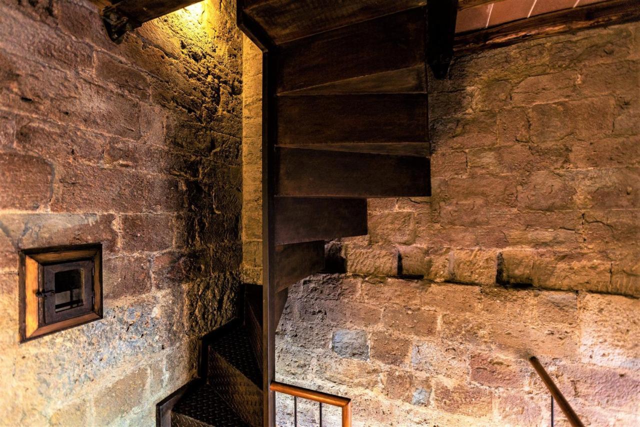 Torre Salvucci Maggiore Medieval Tower Experience San Gimignano Exteriör bild
