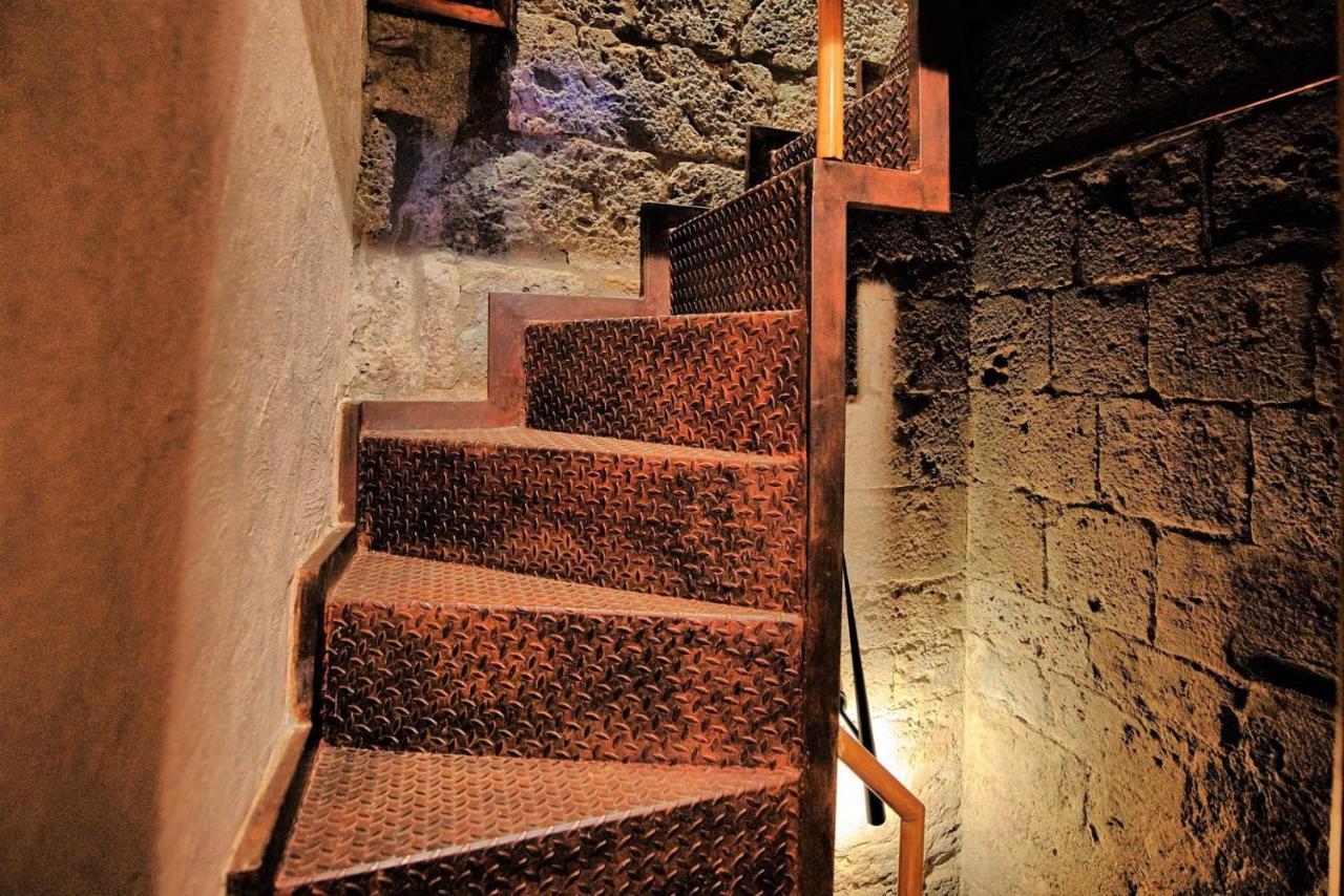 Torre Salvucci Maggiore Medieval Tower Experience San Gimignano Exteriör bild